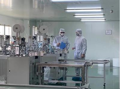 堅守一線保供應(yīng)——廈門藥品稽查辦連續(xù)十日奮戰(zhàn)保障防疫藥械穩(wěn)定